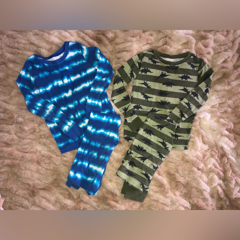 Boys size 6 sleepwear